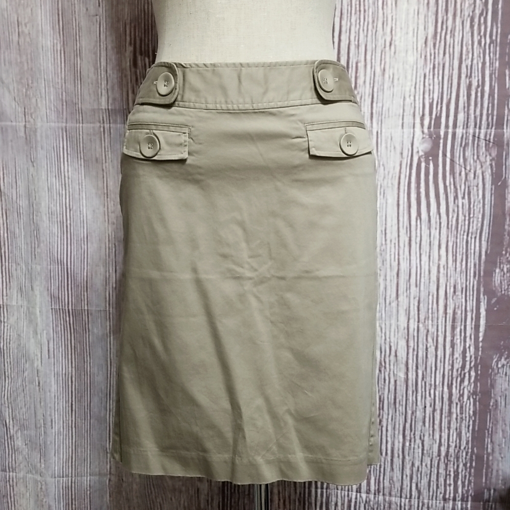Khaki tan GAP classic Skirt